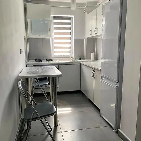 White & Elegant Luxury Apartament * Craiova