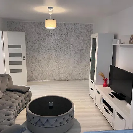 White & Elegant Luxury Apartament
